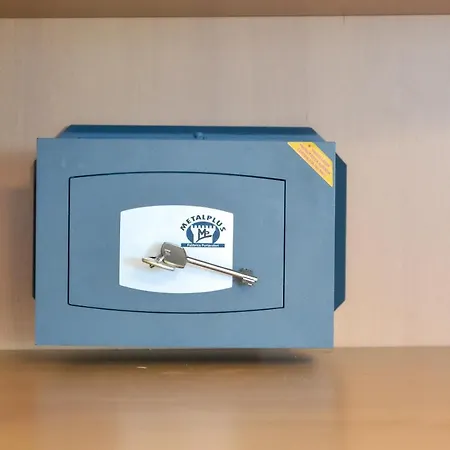 Flatmilan Pensionat 4*